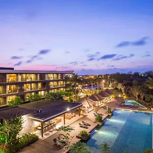 Отель Le Grande Bali, Улувату